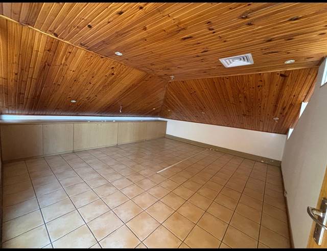 270M² OFFICE TO LET IN TYGER VALLEY